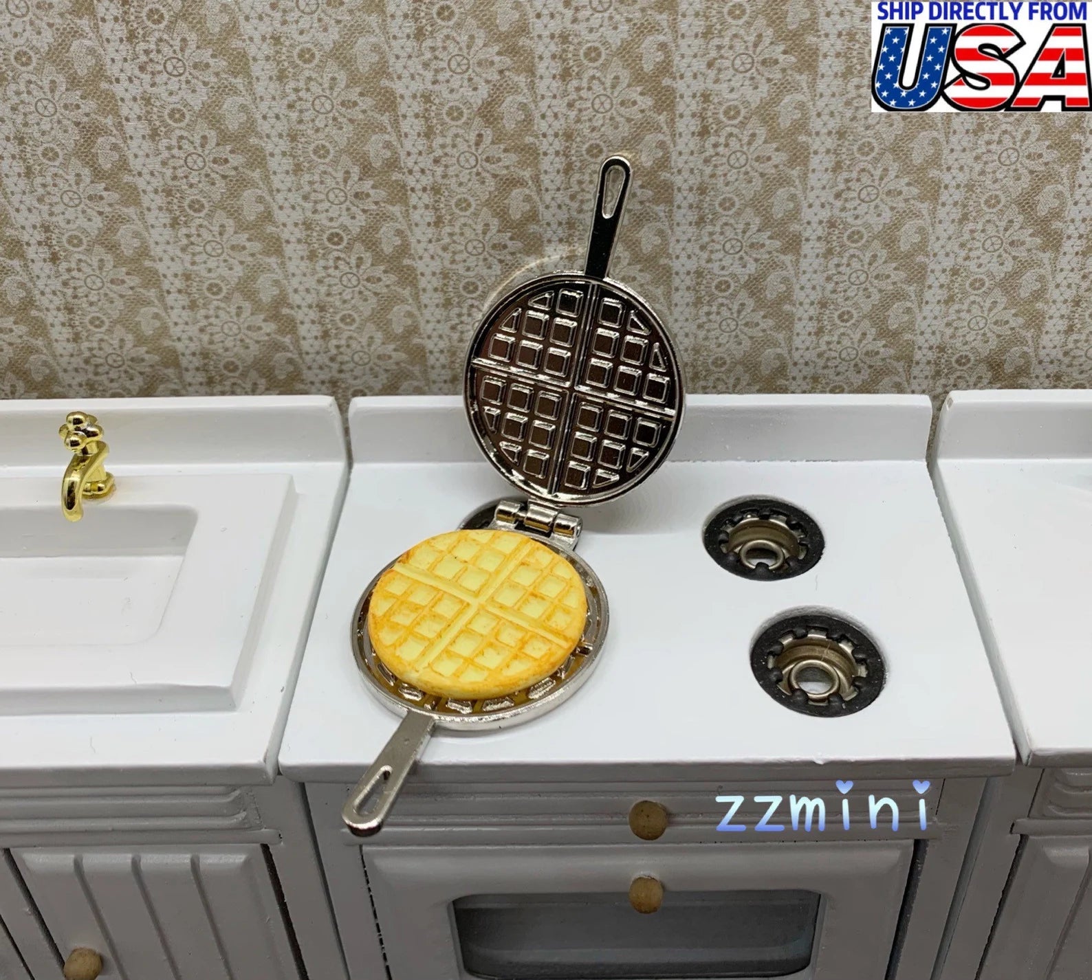 1:12 Dollhouse Miniature 2PCS Sliver Pancake Waffles Maker Metal Pan Handmade Food Clay Griddle Dippers Grill Dessert Gift Decoration